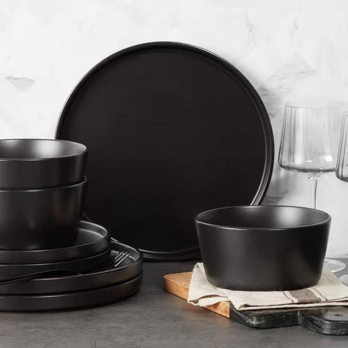 16-Piece Stoneware Dinnerware Set – Matte Black