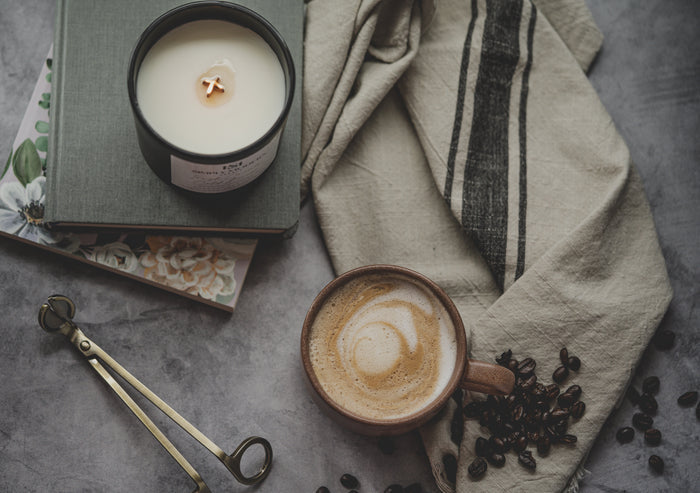 Oak & Ivy | Tobacco Bay Leaf Wood-Wick Candle