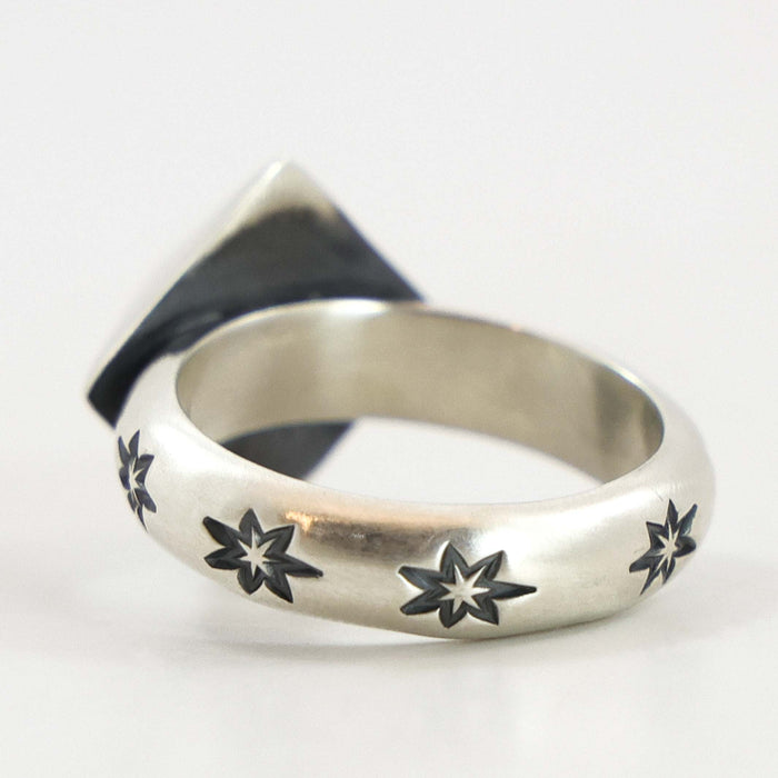 Pyramid Ring