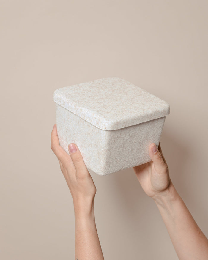 Sculpted Bin – Petite with Lid