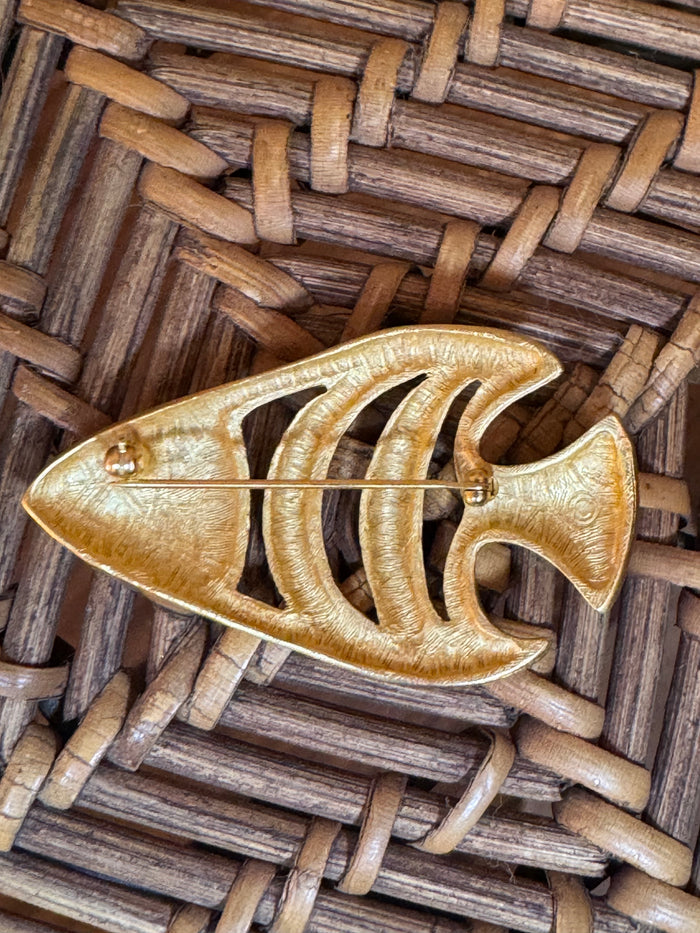 Vintage Anne Klein AK Matte Gold Fish Brooch Nautical Figural Pin 1970 - 1980s