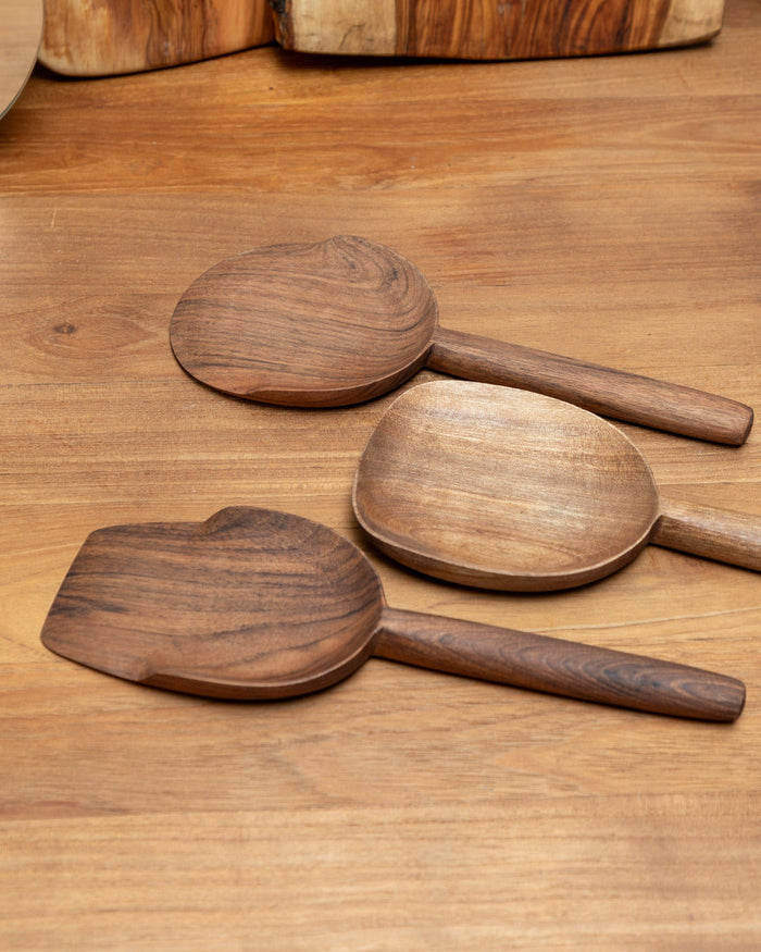 Walnut Spoon Set of 5